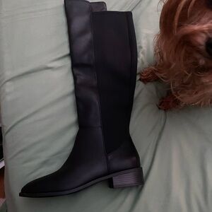 Elegant Black Knee-High Women's Boots BRAND NEW***stretchy elastic calf